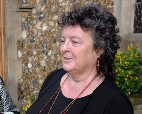 The Renowned Poet Pens ‘Bombsite’ Poem on Trump’s British Royal Tour
